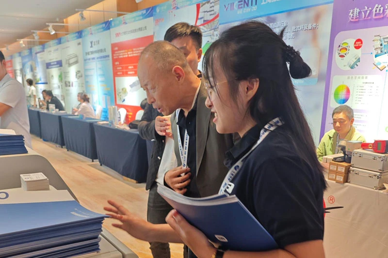 news-1-1 Introduce to customers